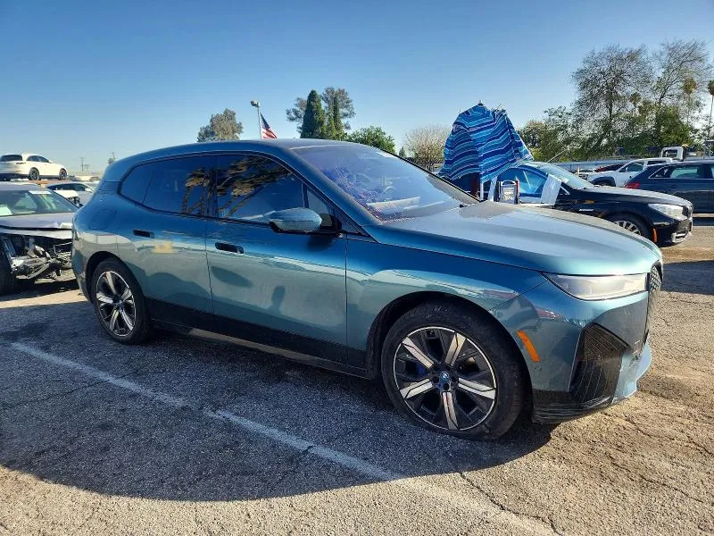 BMW IX XDRIVE50 2025