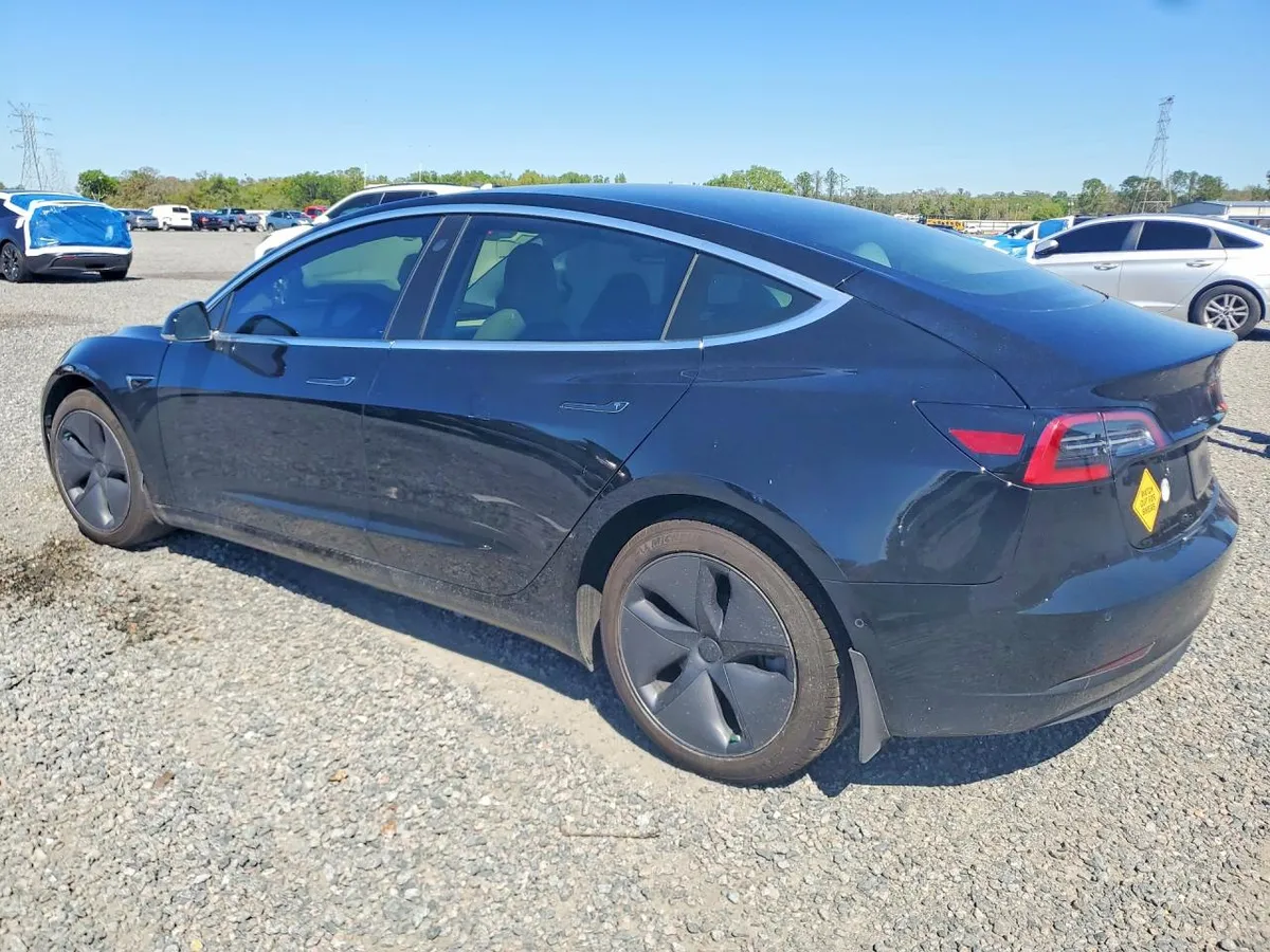 TESLA MODEL 3 2019