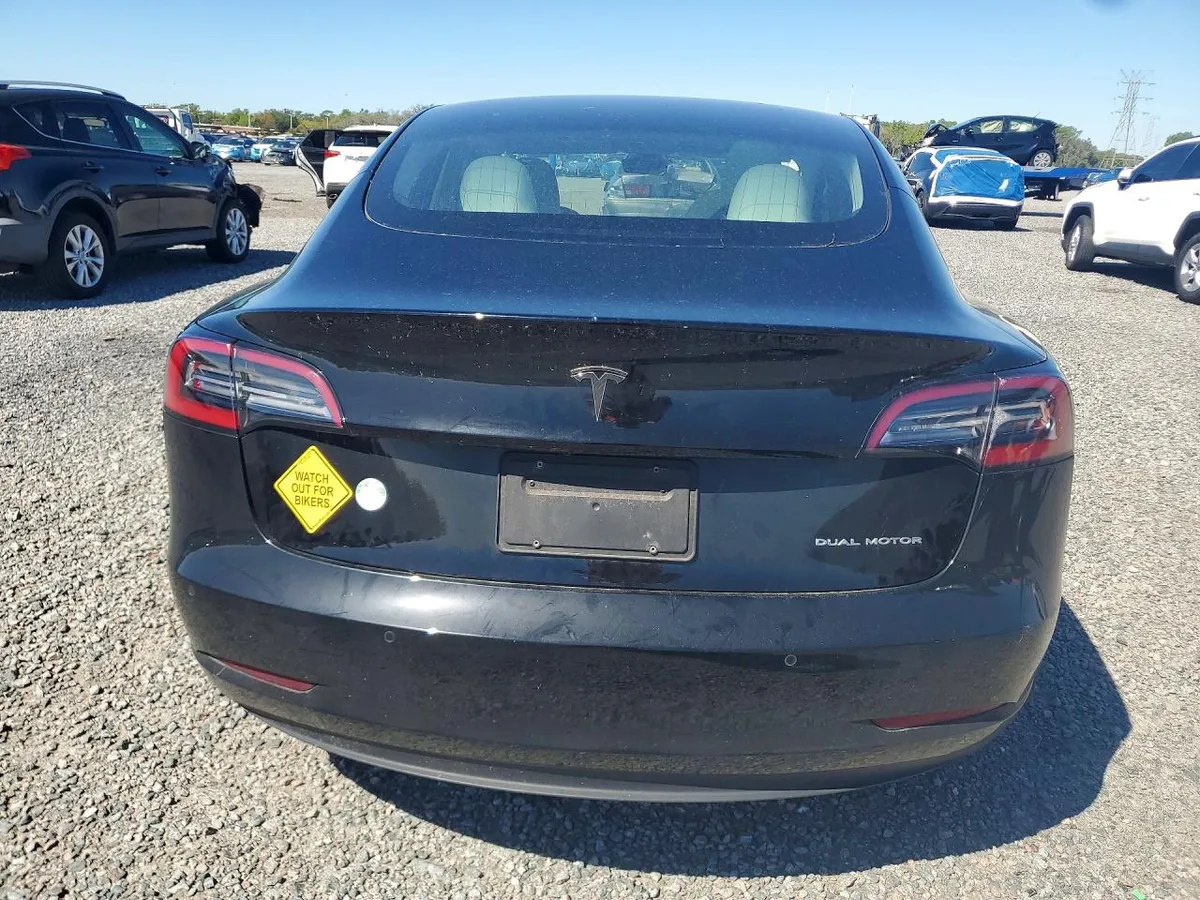TESLA MODEL 3 2019
