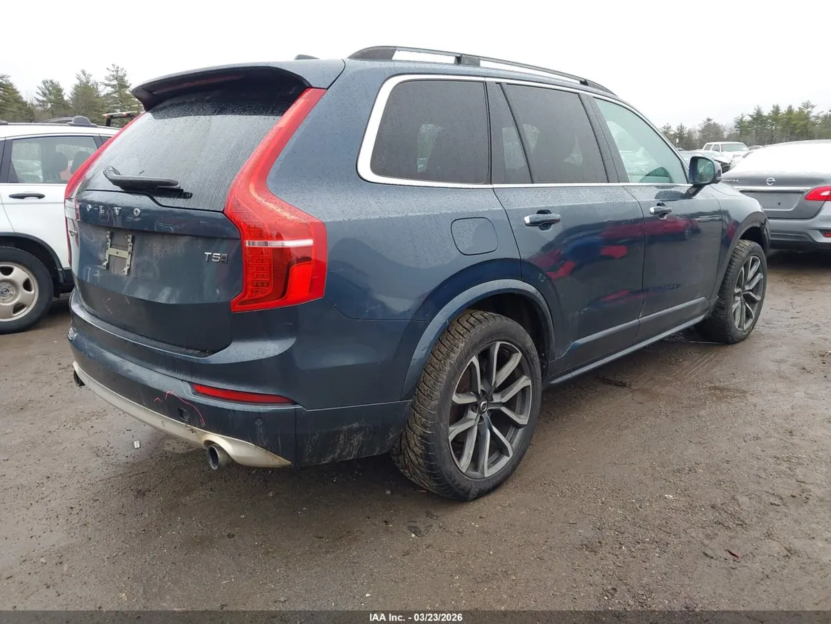 VOLVO XC90 T5 MOMENTUM 2018