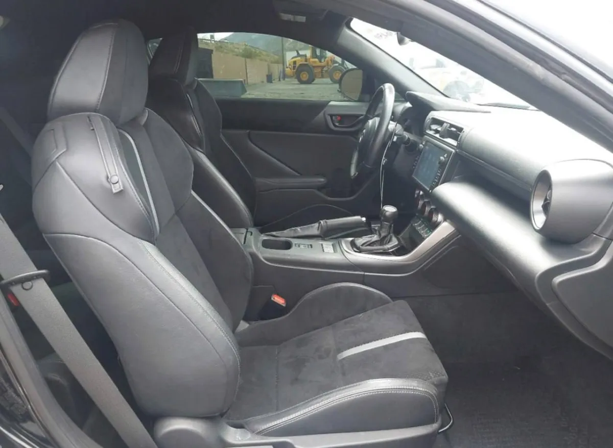 TOYOTA GR86 PREMIUM 2022