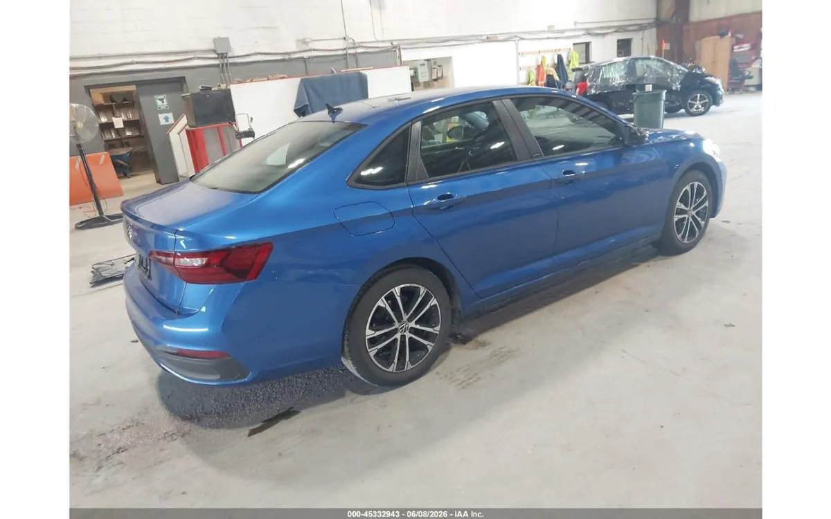 VOLKSWAGEN JETTA 2024