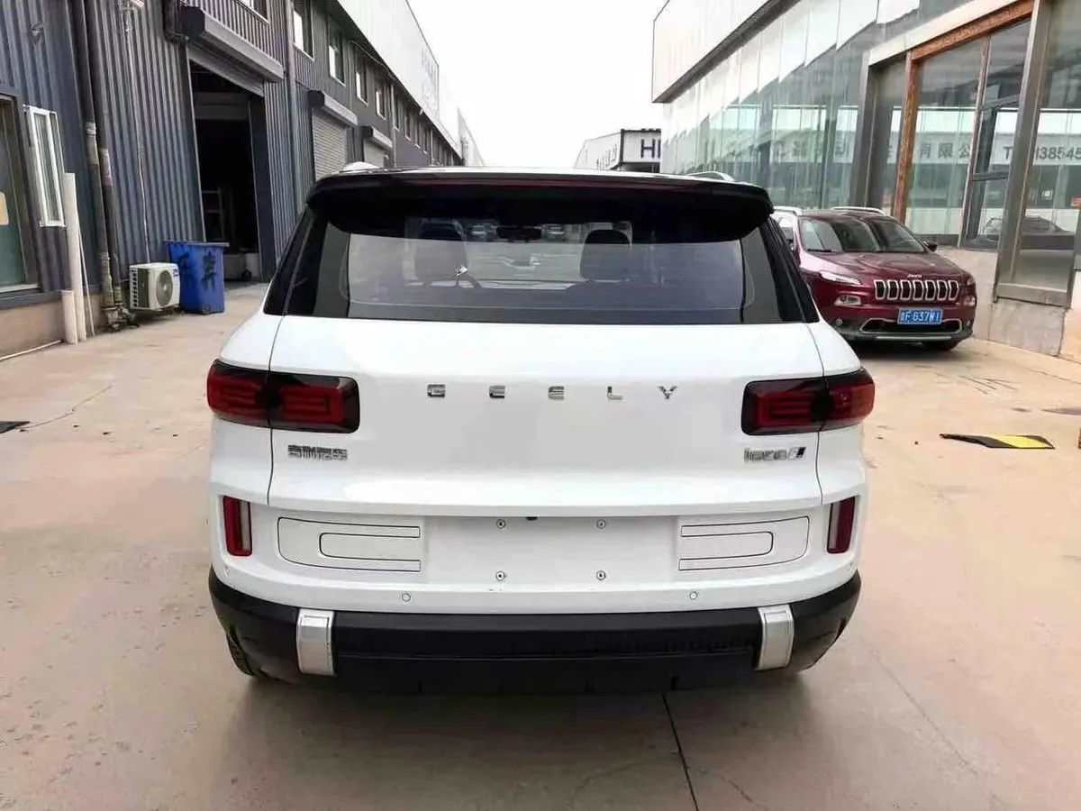 GEELY ICON 2022