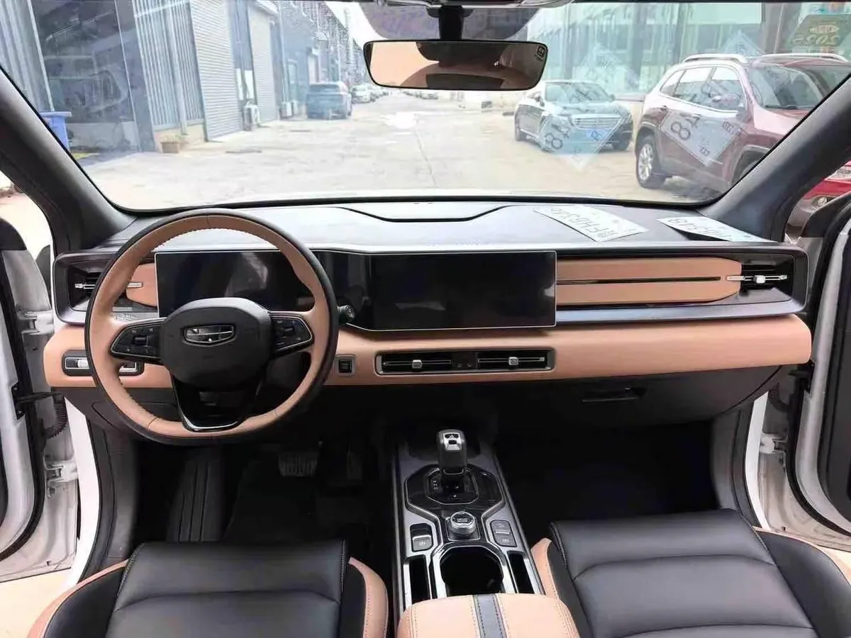 GEELY ICON 2022