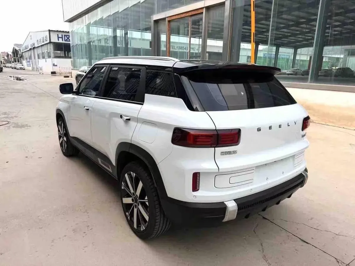 GEELY ICON 2022
