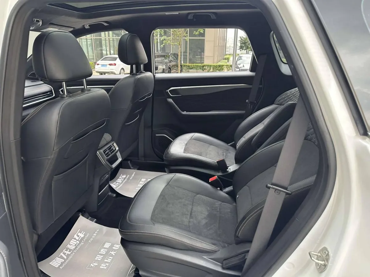 GEELY HAOYUE L 2024