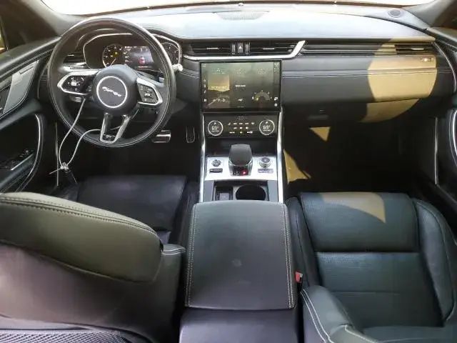 JAGUAR XF R-DYNAMIC SE 2022