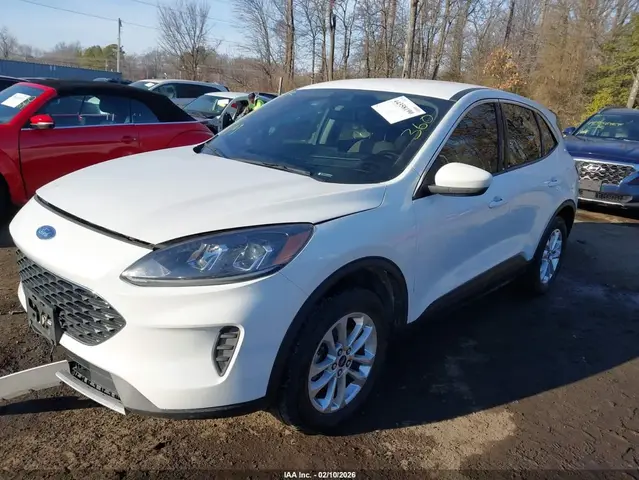 FORD ESCAPE SE 2021