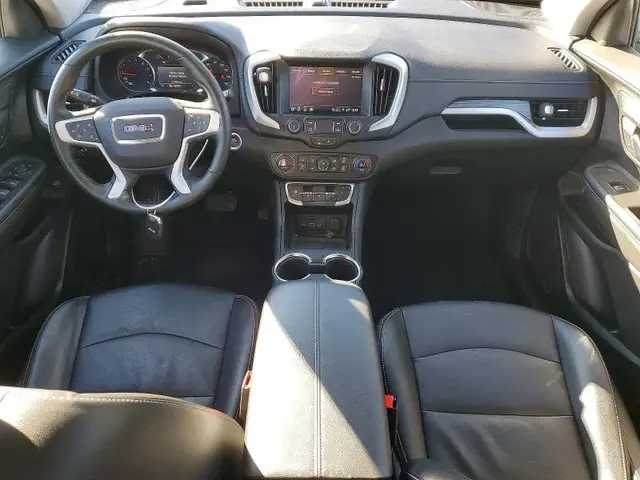 GMC TERRAIN SLT 2024