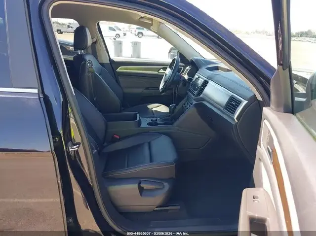 VOLKSWAGEN ATLAS 2023