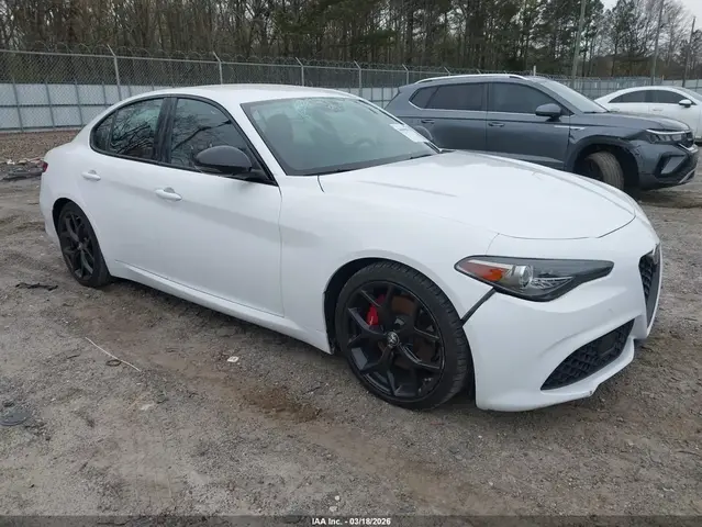 ALFA ROMEO GIULIA SPORT RWD 2020