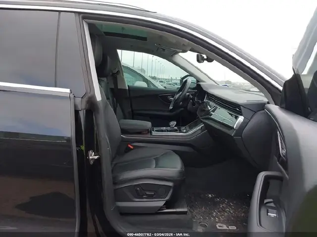 AUDI Q8 PREMIUM 55 TFSI 2022