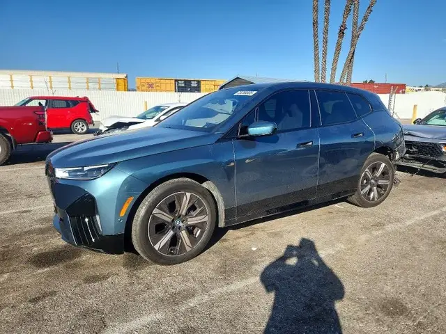 BMW IX XDRIVE50 2025