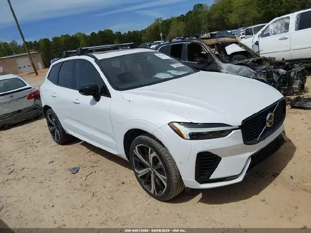 VOLVO XC60 RECHARGE PLUG-IN HYBRID 2023