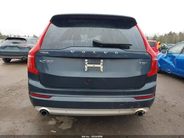 VOLVO XC90 T5 MOMENTUM 2018