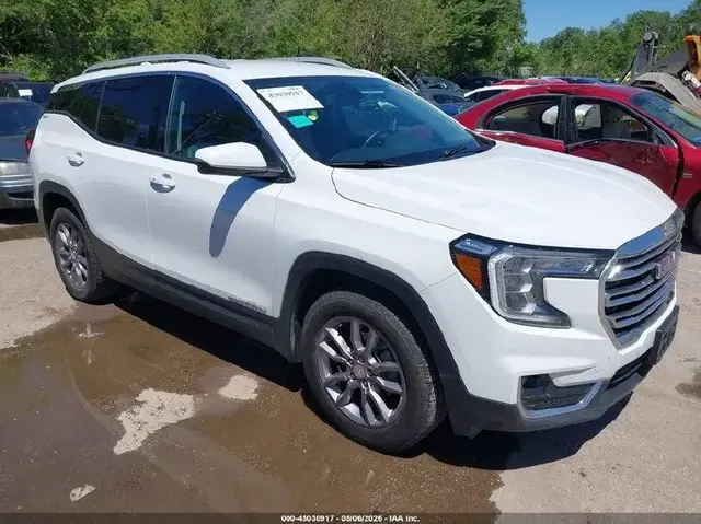 GMC TERRAIN SLT 2024