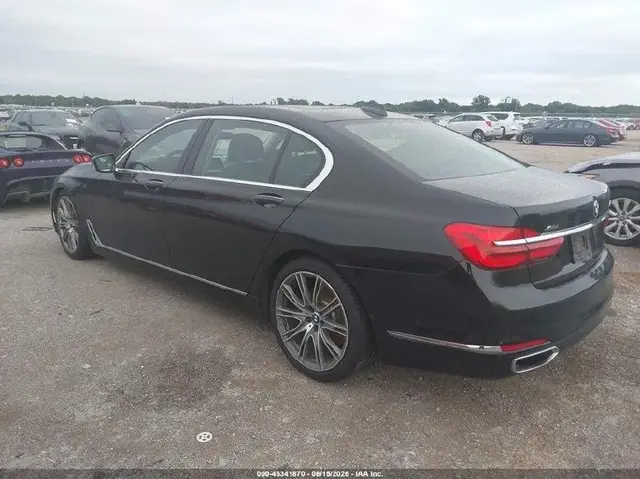 BMW 740I XDRIVE 2017