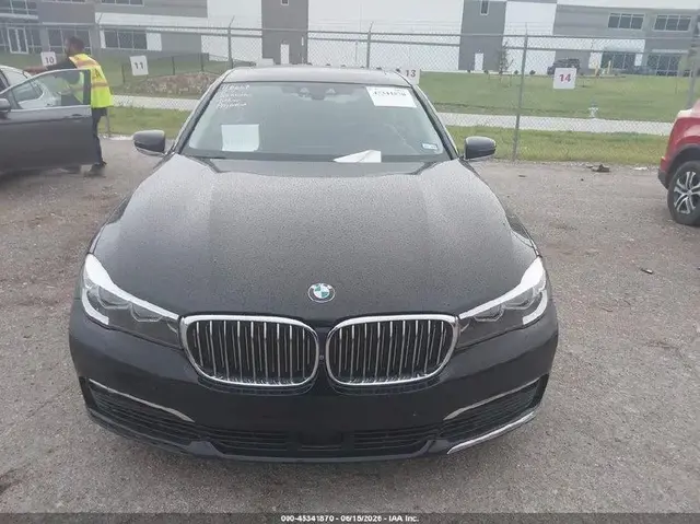 BMW 740I XDRIVE 2017