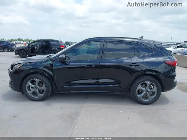 FORD ESCAPE ST-LINE 2023