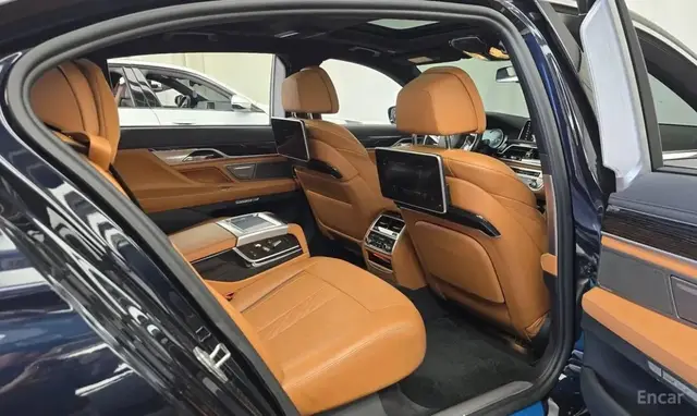 BMW G12 740LI M G12 740LI XDRIVE M 2018