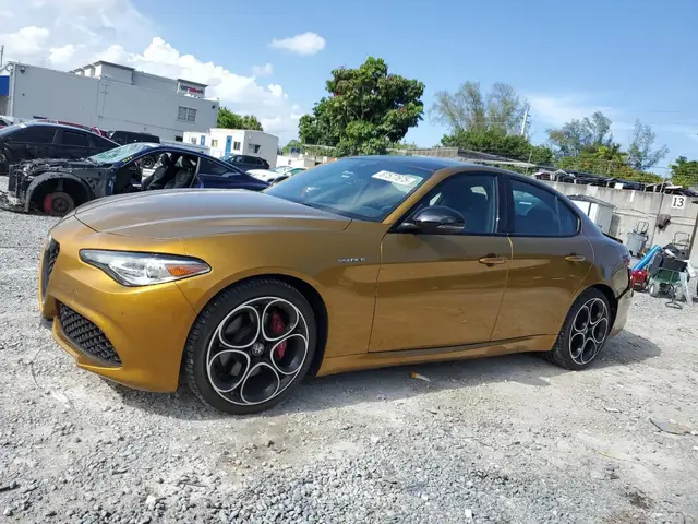 ALFA ROMEO GIULIA TI 2023
