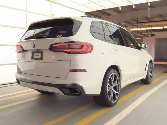 BMW X5 SPORTS ACTIVITY VEHICLE 2021