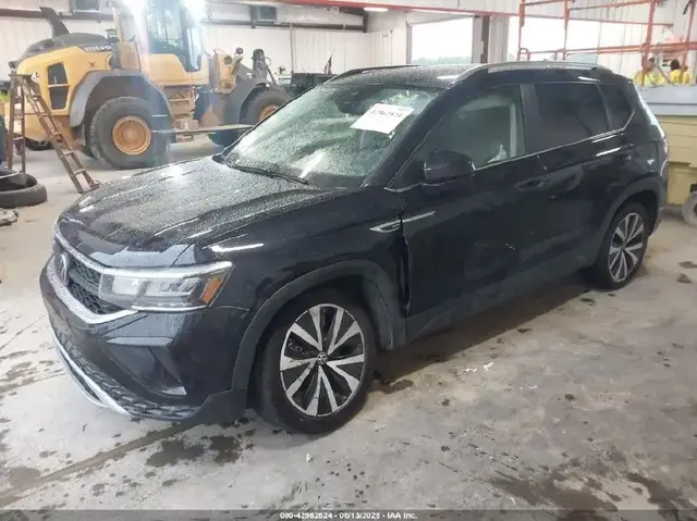 VOLKSWAGEN TAOS 2023