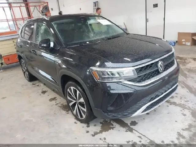 VOLKSWAGEN TAOS 2023