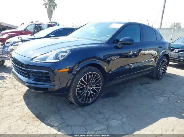 PORSCHE CAYENNE COUPE PLATINUM EDITION 2023