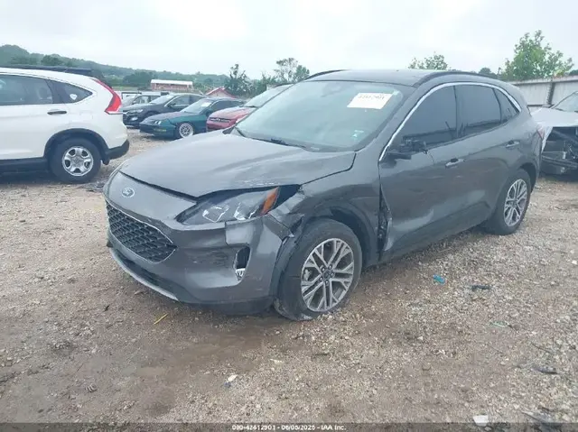 FORD ESCAPE SEL 2022
