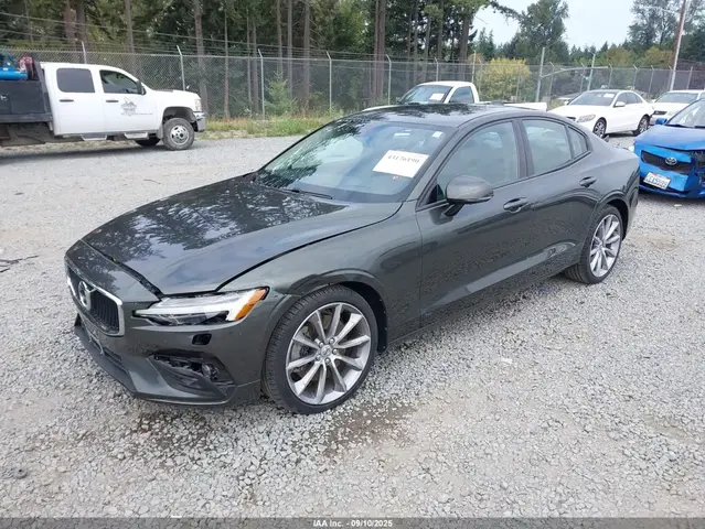 VOLVO S60 T6 MOMENTUM 2019