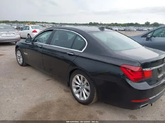 BMW 740LI 2015