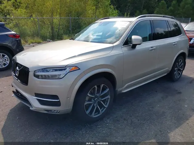 VOLVO XC90 T6 MOMENTUM 2017