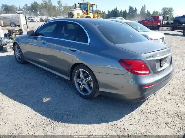 MERCEDES-BENZ E-CLASS E 300 2017