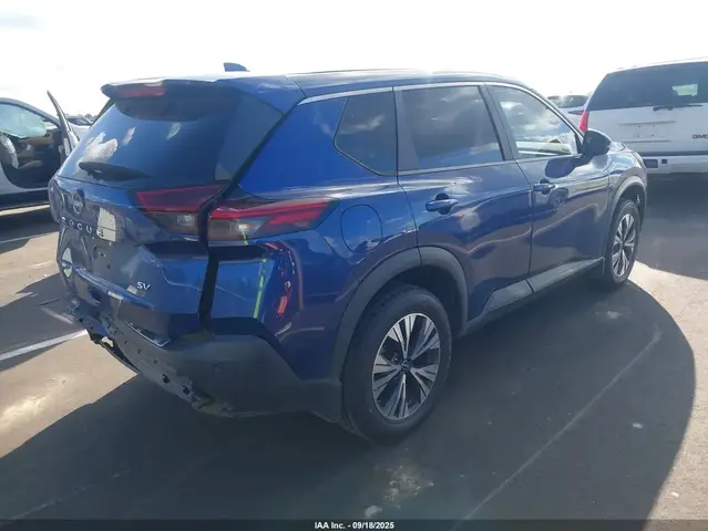 NISSAN ROGUE SV FWD 2022