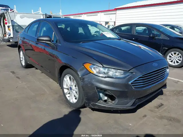 FORD FUSION SE 2020