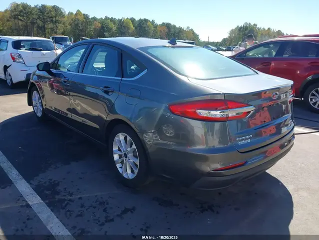 FORD FUSION SE 2020