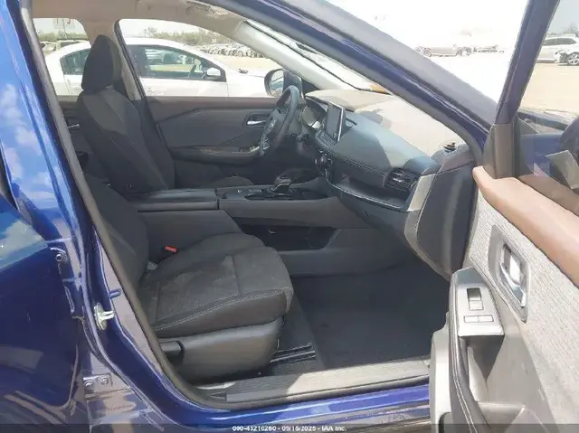 NISSAN ROGUE SV FWD 2022