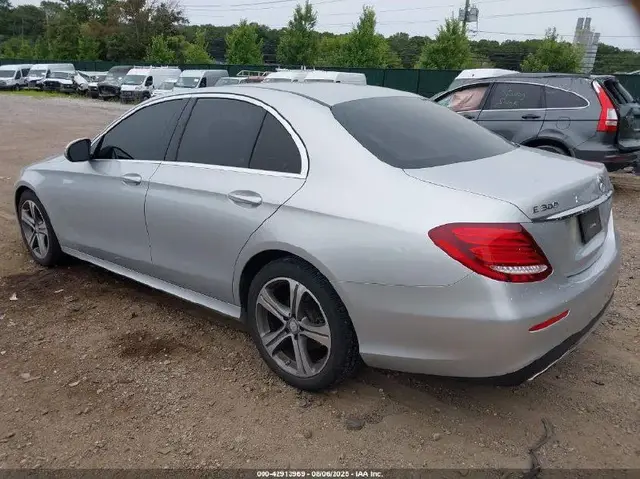 MERCEDES-BENZ E-CLASS E 300 4MATIC 2017