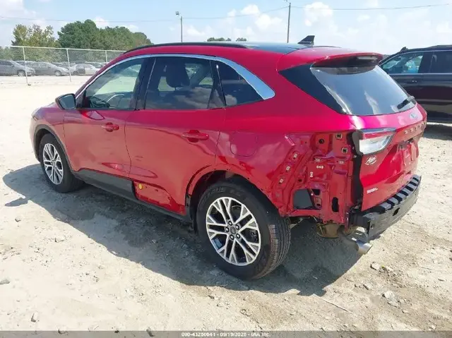FORD ESCAPE SEL 2022