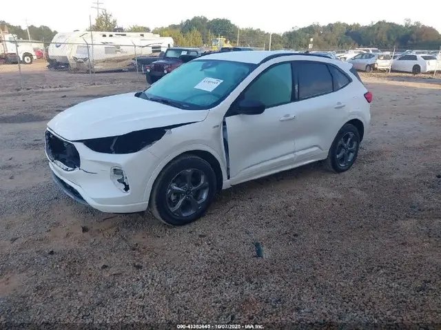 FORD ESCAPE ST-LINE 2023