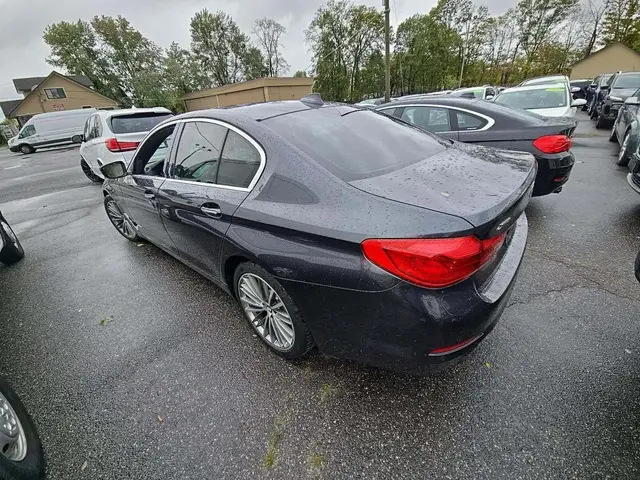 BMW 5 SERIES SEDAN 530I 2017