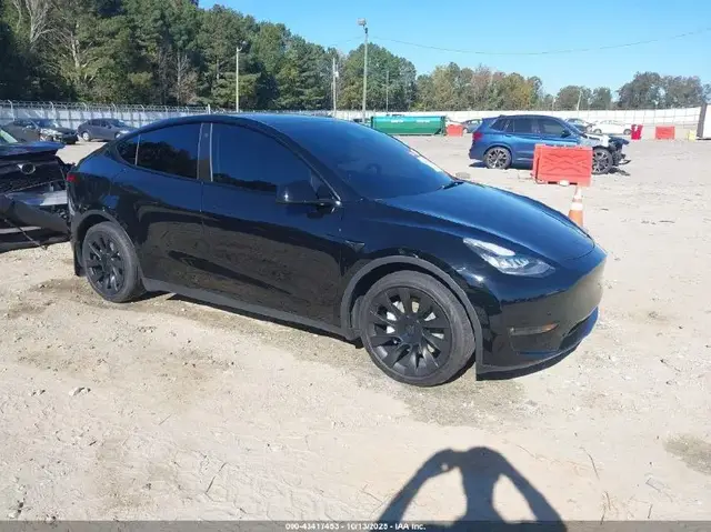 TESLA MODEL Y LONG RANGE 2021