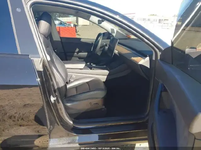 TESLA MODEL Y LONG RANGE 2021