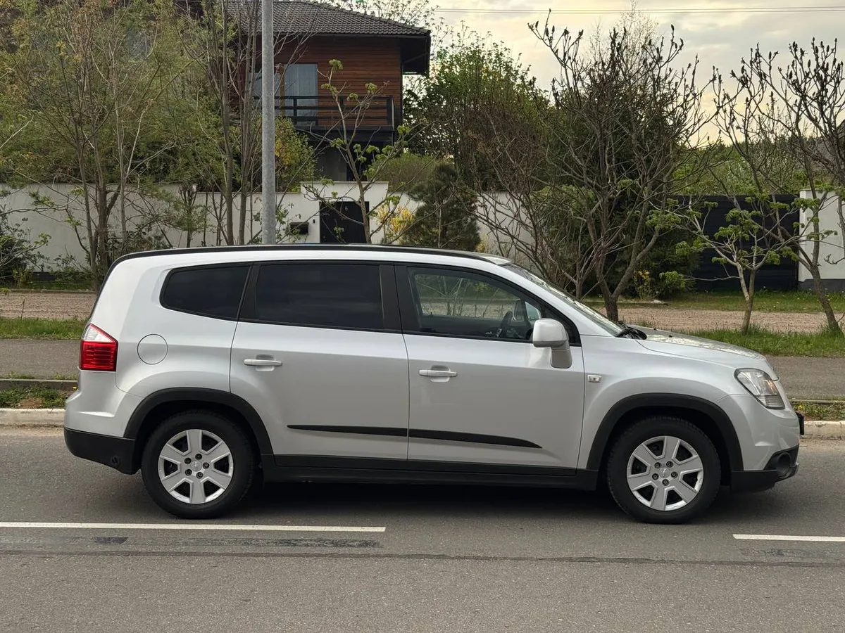CHEVROLET ORLANDO 2011