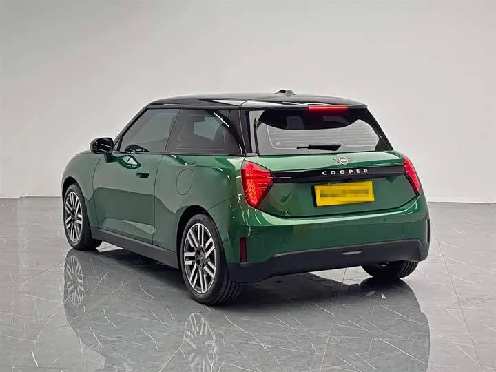MINI Cooper 2025