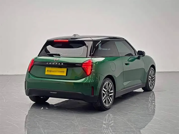 MINI Cooper 2025