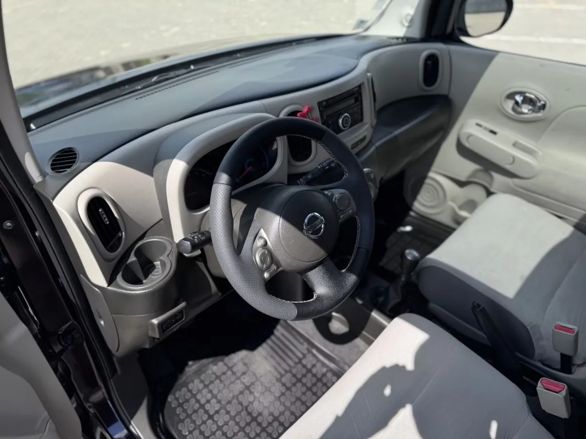 NISSAN CUBE 2010