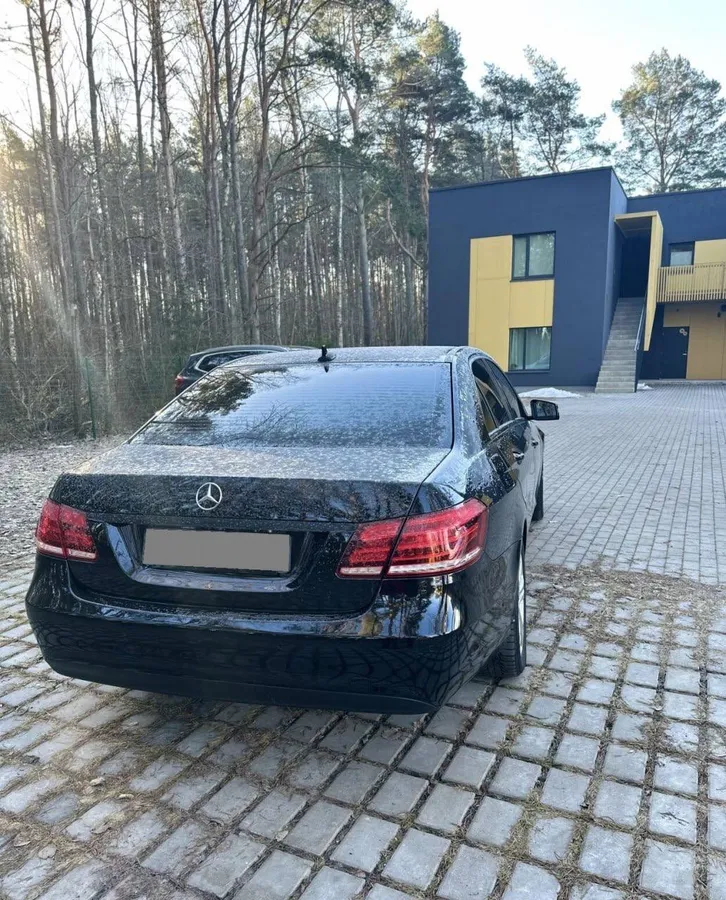 MERCEDES-BENZ E-CLASS E 200 NGT 2015