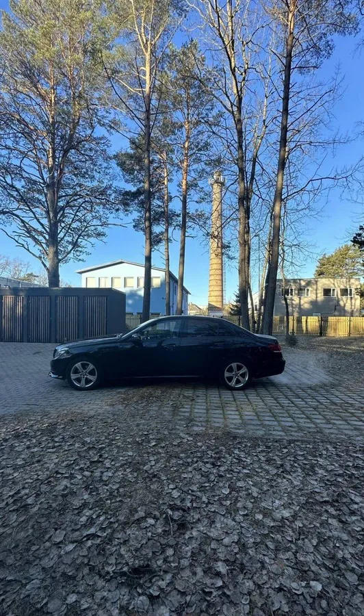 MERCEDES-BENZ E-CLASS E 200 NGT 2015